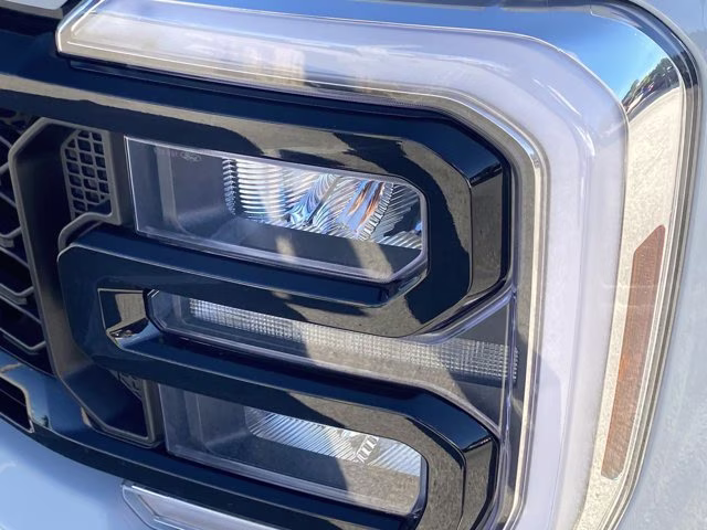 2026 Avalanche Ford Super Duty F-350 SRW LARIAT 4X4 Truck