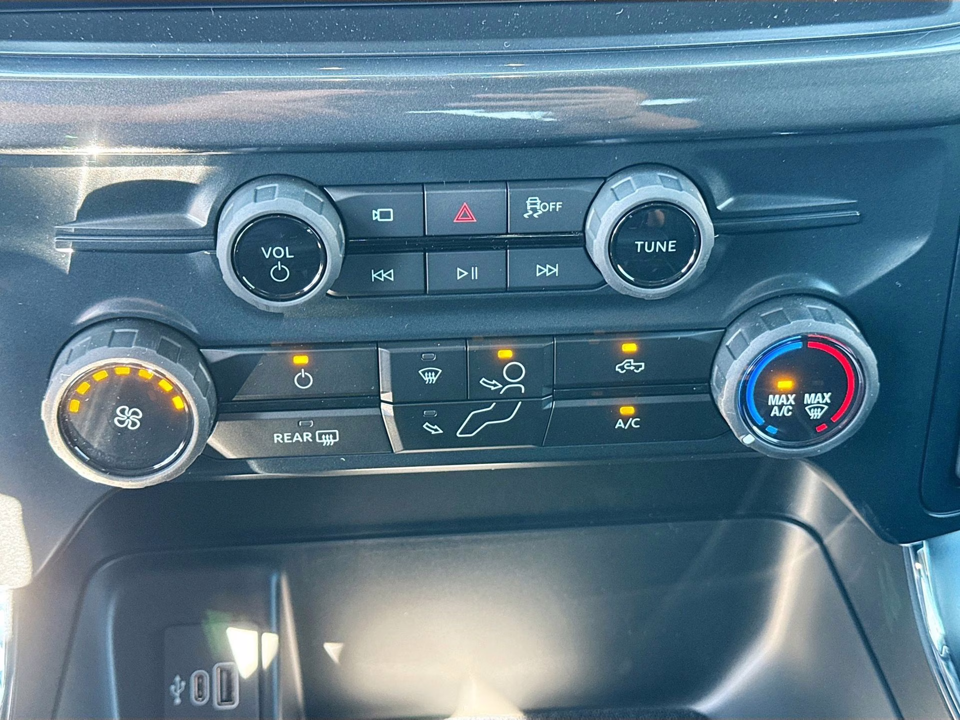 2025 Oxford White Ford F-150 STX 4X4 Truck