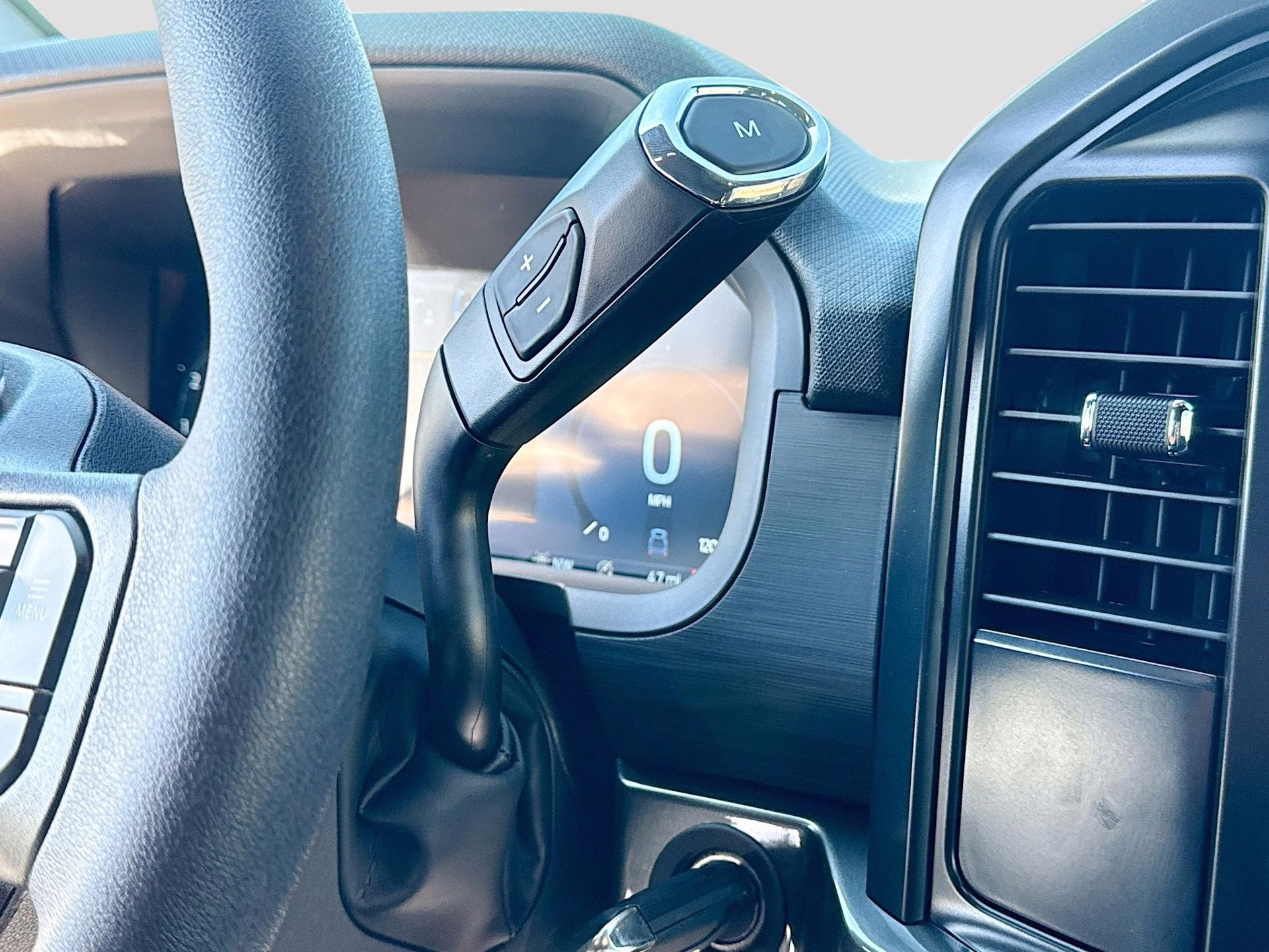 2025 Oxford White Ford F-150 STX 4X4 Truck