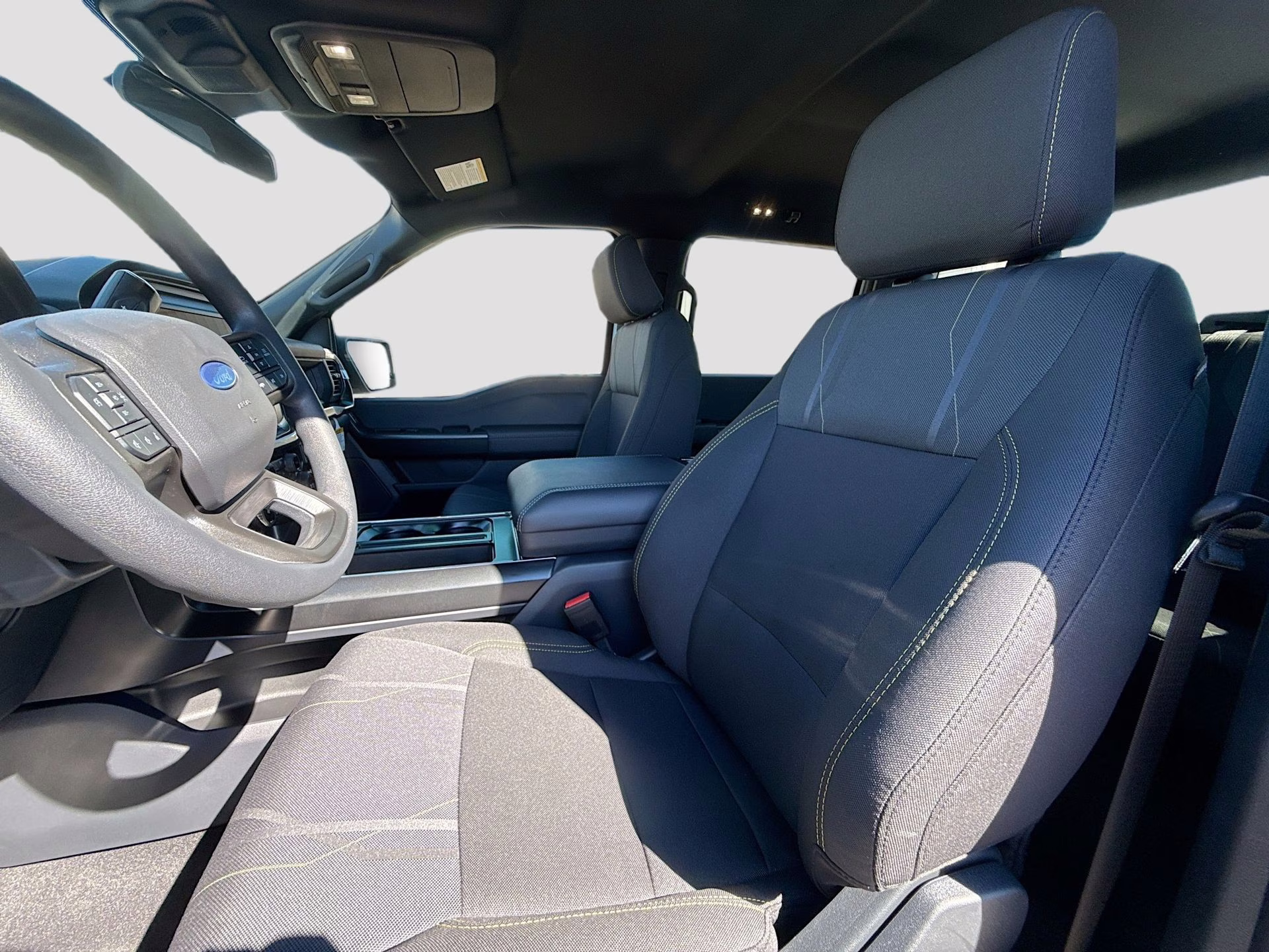 2025 Oxford White Ford F-150 STX 4X4 Truck