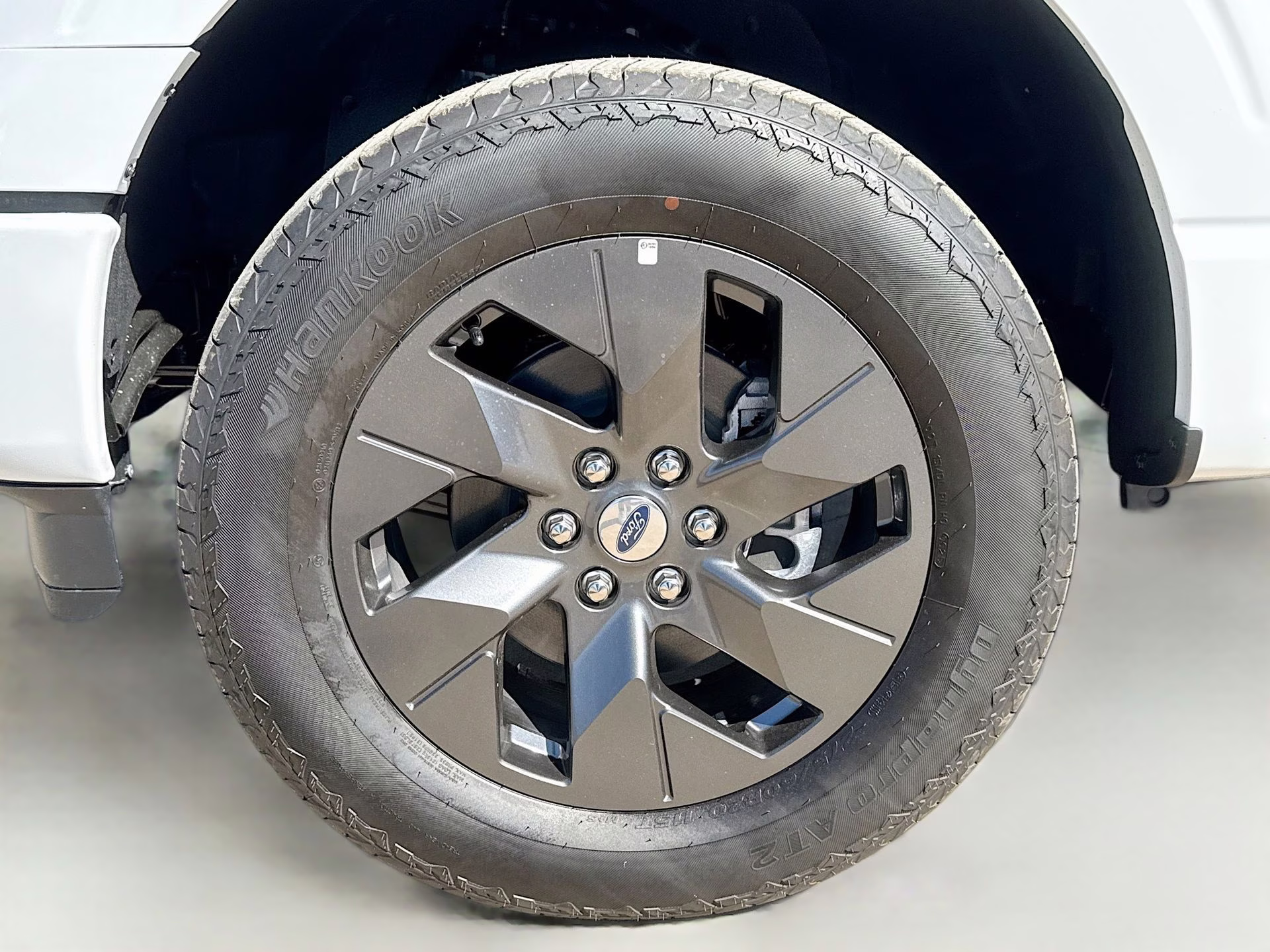 2025 Oxford White Ford F-150 STX 4X4 Truck