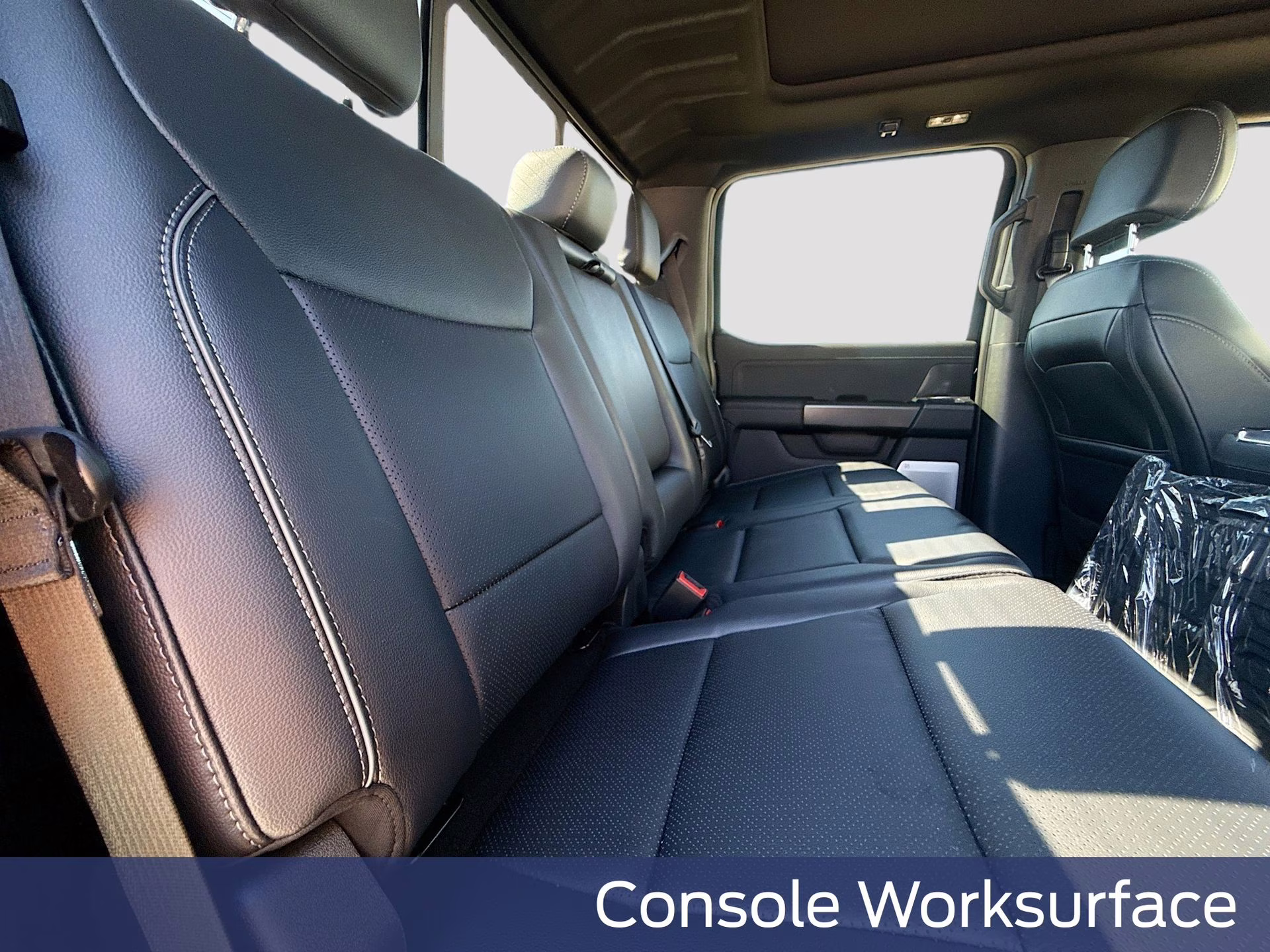 2025 Agate Black Metallic Ford F-150 Lariat 4X4 Truck