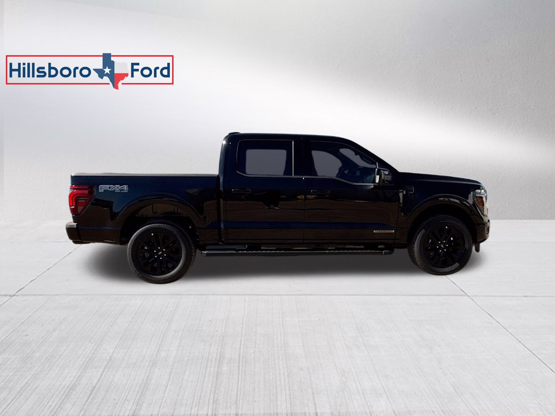 2025 Agate Black Metallic Ford F-150 Lariat 4X4 Truck