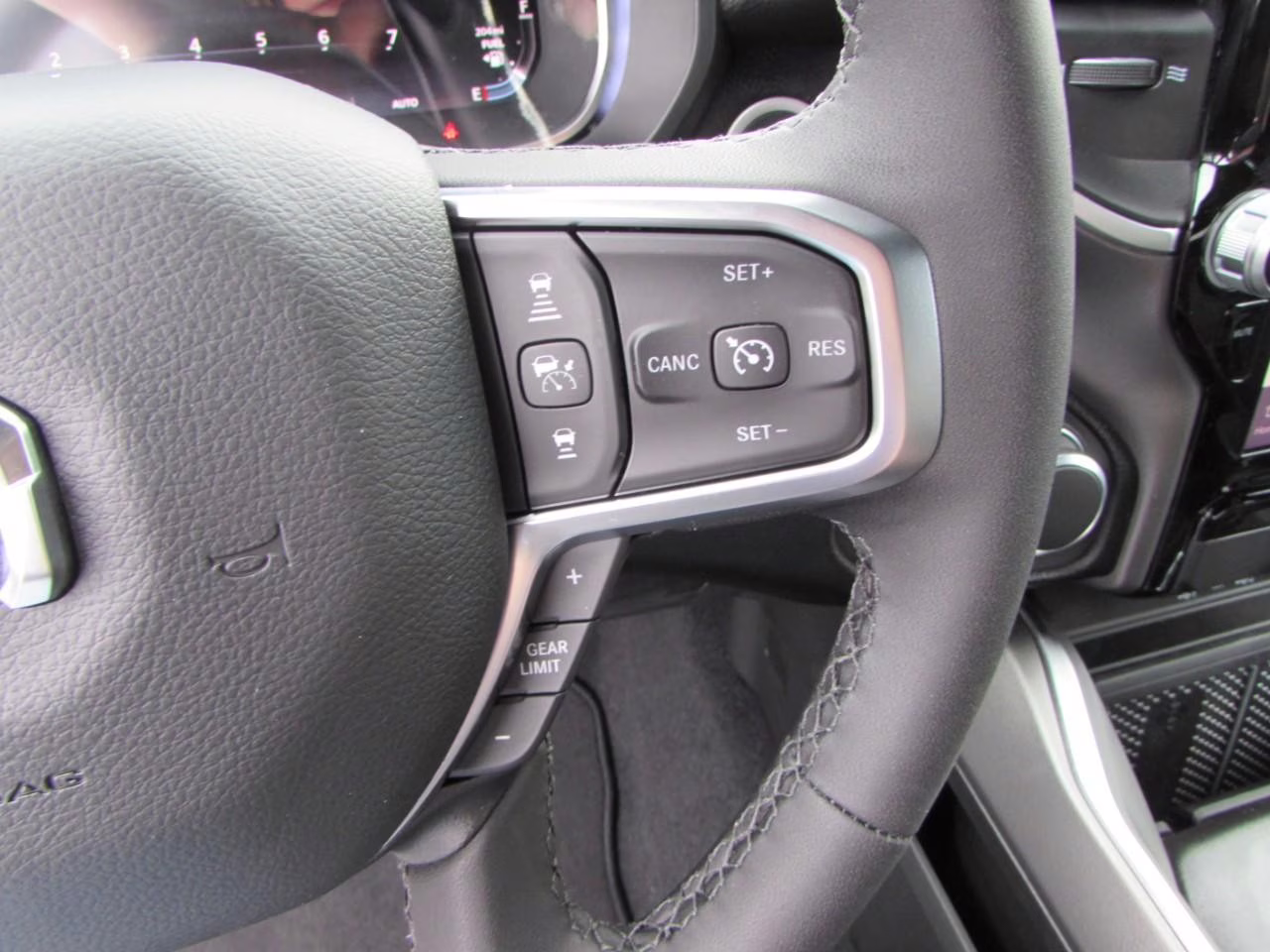 2026 Diamond Black Crystal Pearlcoat Ram 1500 Big Horn/Lone Star 4X4 Truck