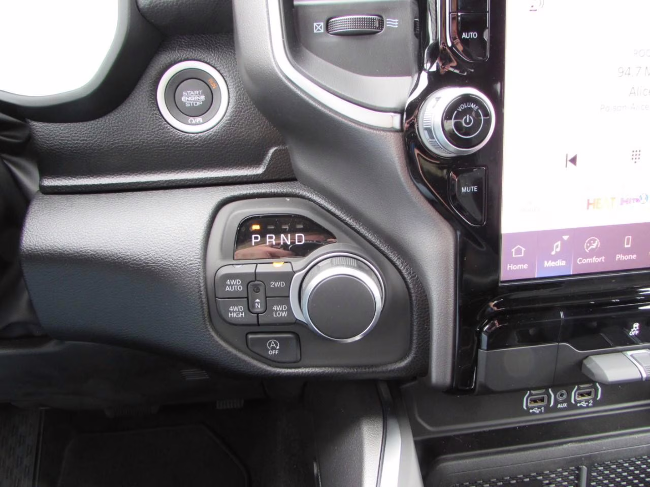 2026 Diamond Black Crystal Pearlcoat Ram 1500 Big Horn/Lone Star 4X4 Truck