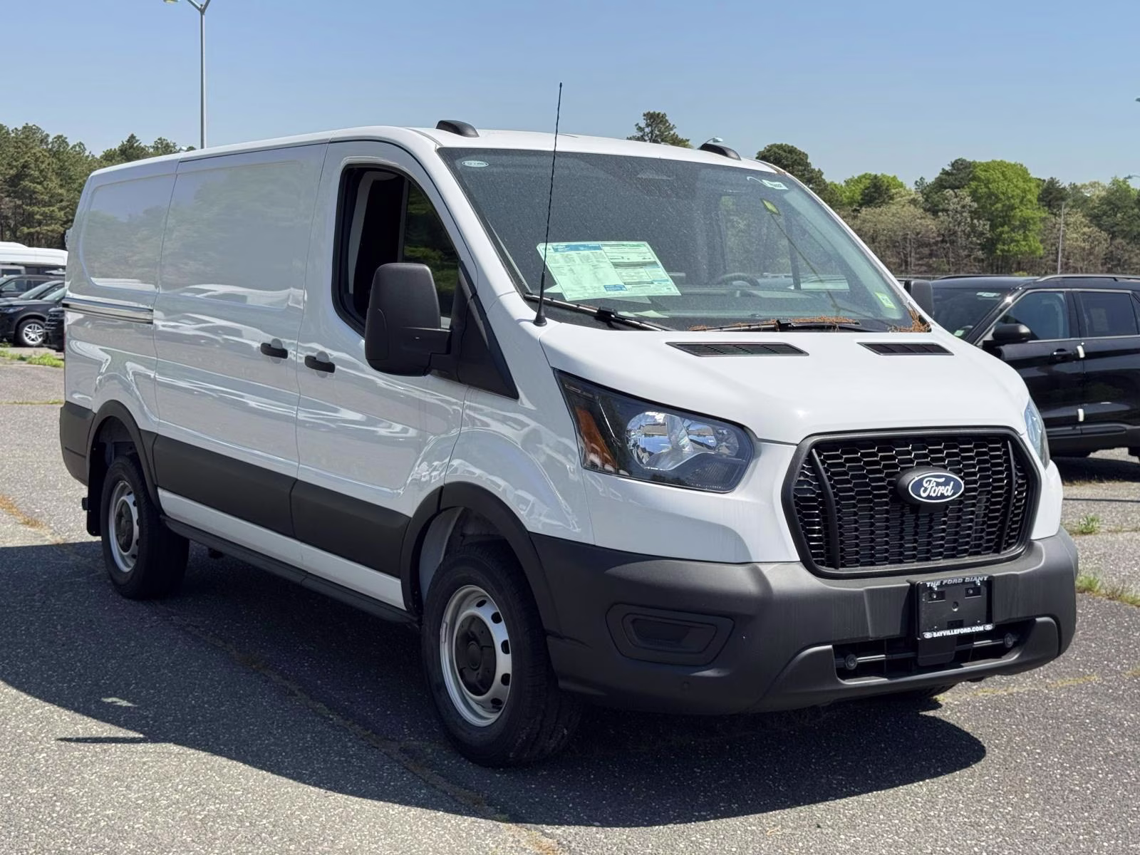 2026 Oxford White Ford Transit Cargo Van T-250 130 Low Rf 9150 GVWR RWD RWD Van