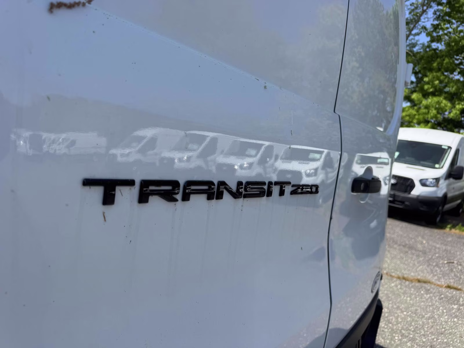 2026 Oxford White Ford Transit Cargo Van T-250 130 Low Rf 9150 GVWR RWD RWD Van