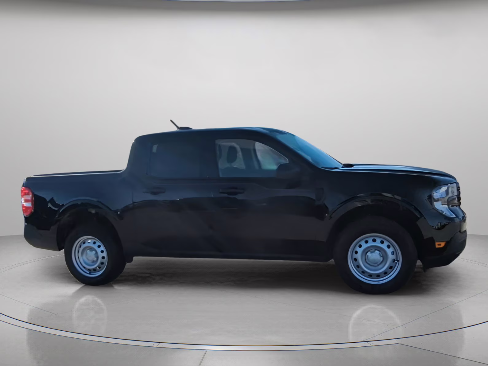 2026 Shadow Black Ford Maverick XL Crew Cab Pickup FWD Truck