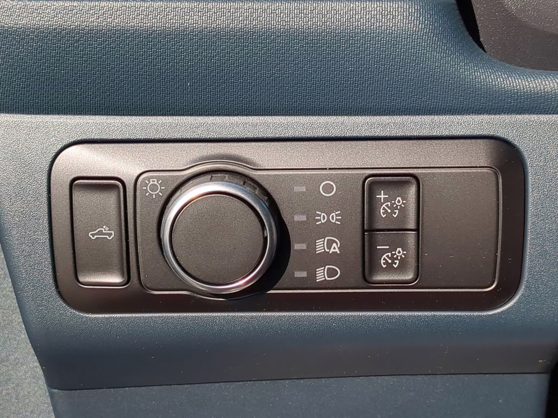 2026 Shadow Black Ford Maverick XL Crew Cab Pickup FWD Truck