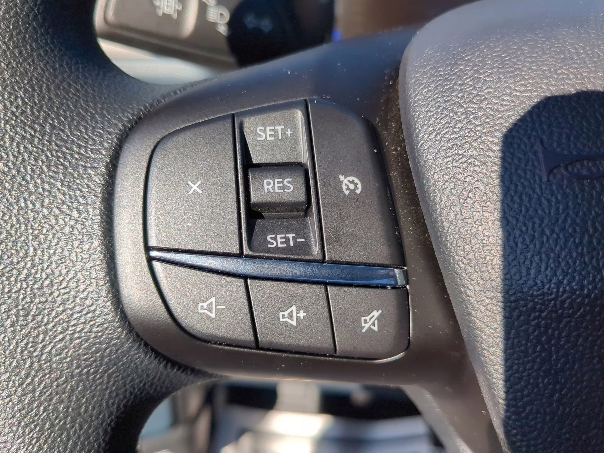 2026 Shadow Black Ford Maverick XL Crew Cab Pickup FWD Truck