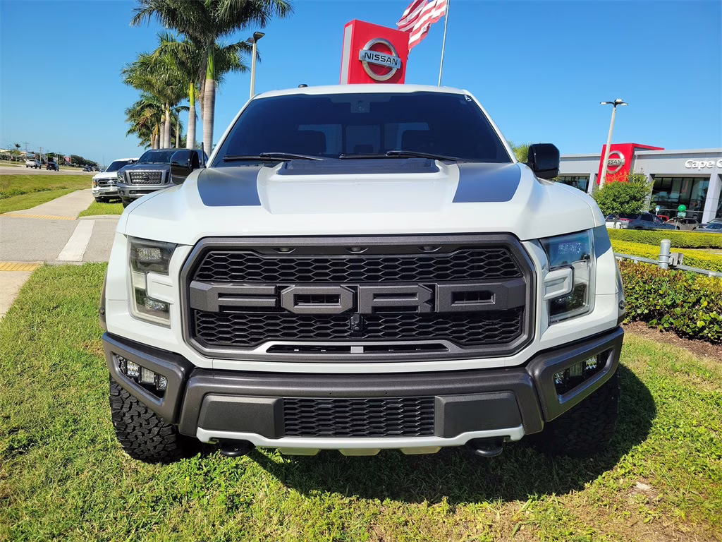 2017 Avalanche Ford F-150 Raptor 4X4 Truck