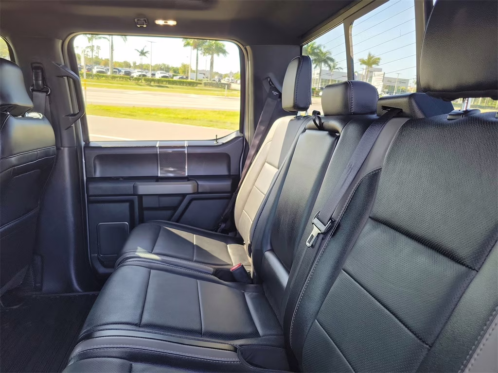 2017 Avalanche Ford F-150 Raptor 4X4 Truck