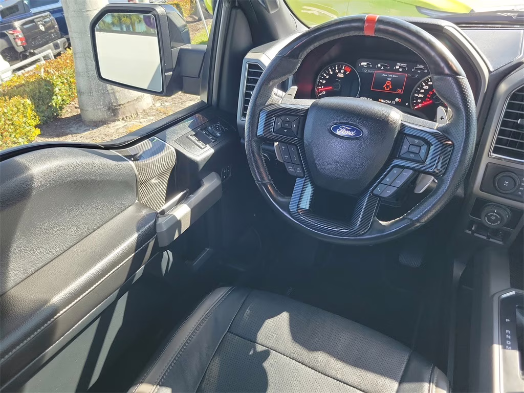 2017 Avalanche Ford F-150 Raptor 4X4 Truck