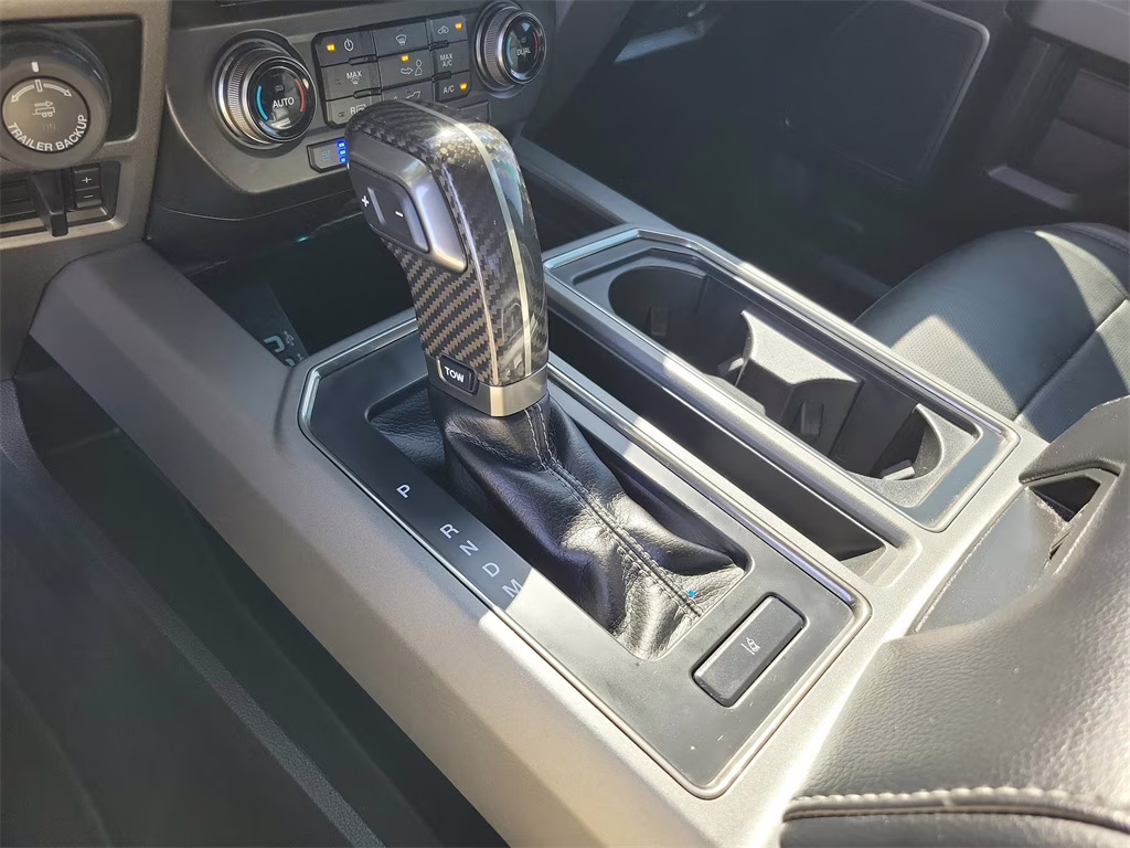 2017 Avalanche Ford F-150 Raptor 4X4 Truck