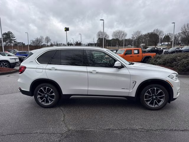 2018 Alpine White BMW X5 xDrive40e iPerformance AWD SUV