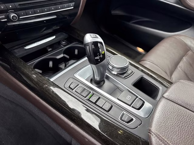 2018 Alpine White BMW X5 xDrive40e iPerformance AWD SUV