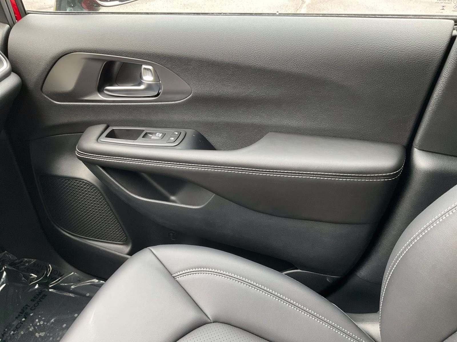 2026 Red Hot Pearlcoat Chrysler Pacifica Select AWD Van