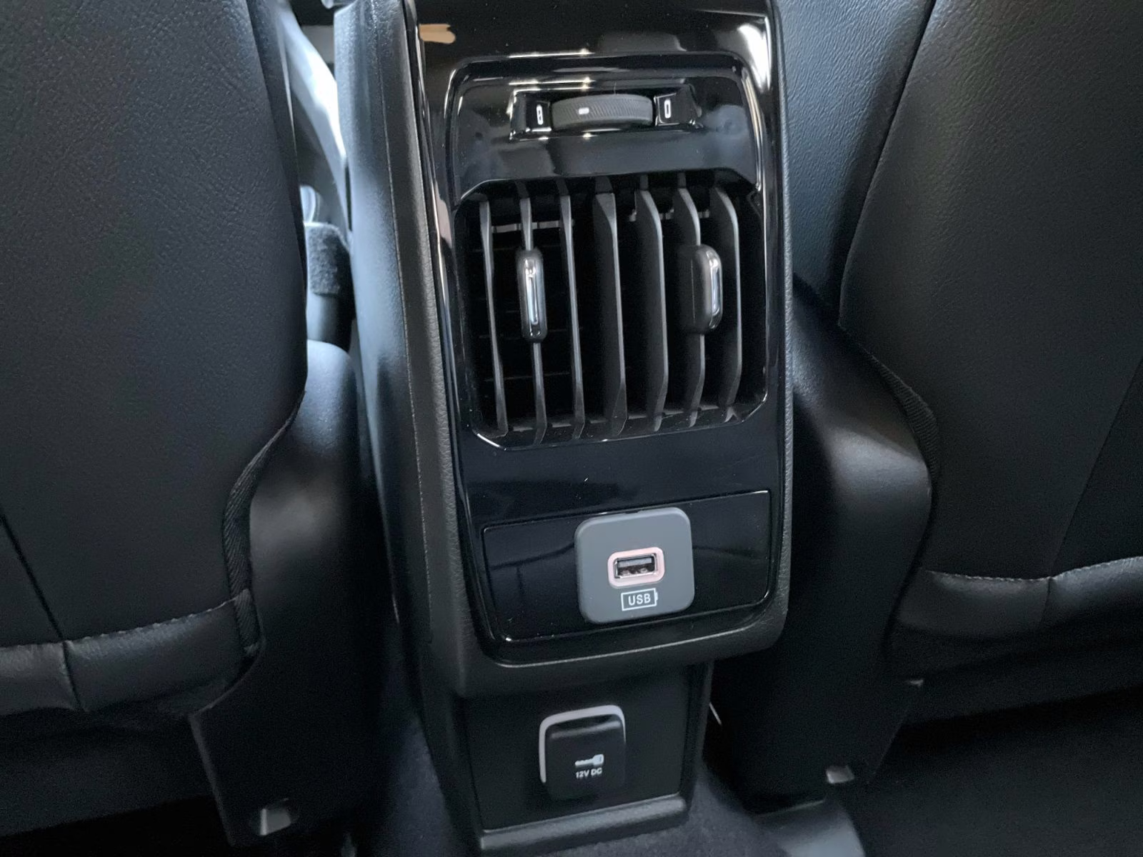 2026 Bright White Clearcoat Jeep Compass Limited 4X4 SUV