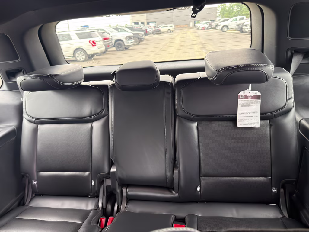 2025 Oxford White Ford Expedition Platinum 4X4 SUV