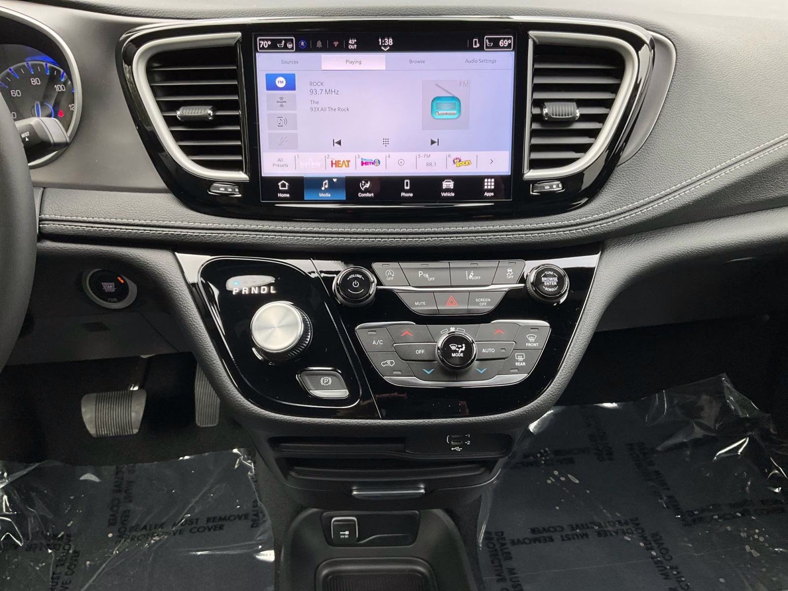 2026 Red Hot Pearlcoat Chrysler Pacifica Select AWD Van