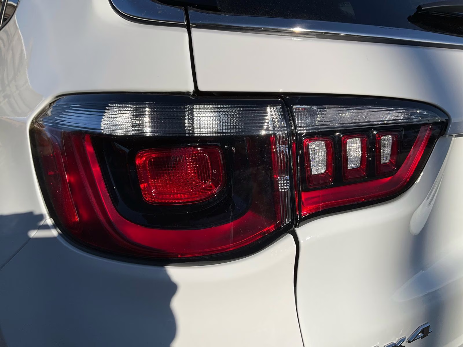 2026 Bright White Clearcoat Jeep Compass Limited 4X4 SUV