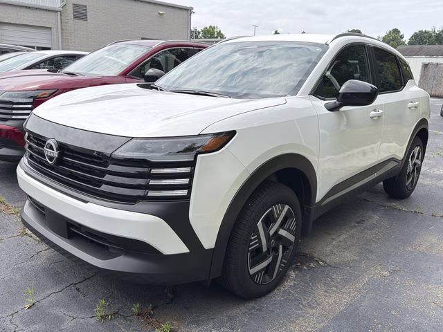 2026 Aspen White Tricoat Nissan Kicks SV FWD SUV