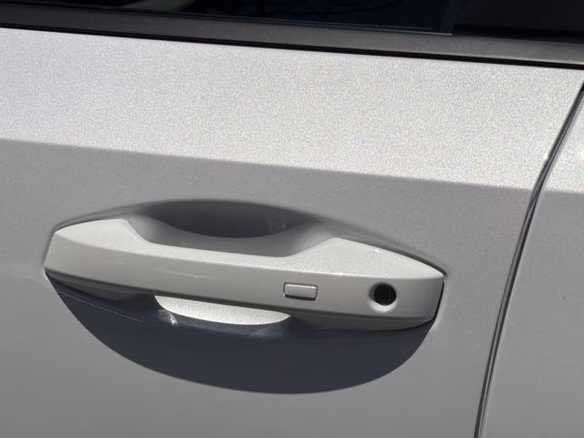 2026 Aspen White Tricoat Nissan Kicks SV FWD SUV