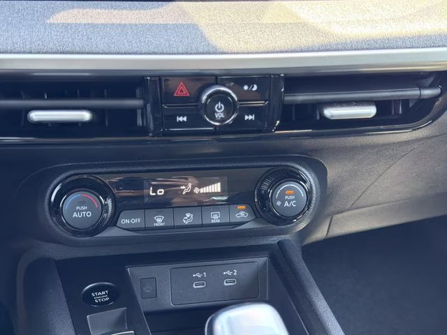 2026 Aspen White Tricoat Nissan Kicks SV FWD SUV