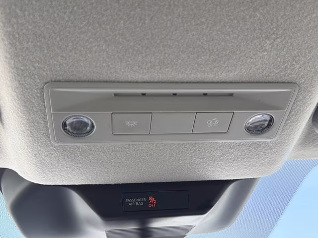 2026 Aspen White Tricoat Nissan Kicks SV FWD SUV