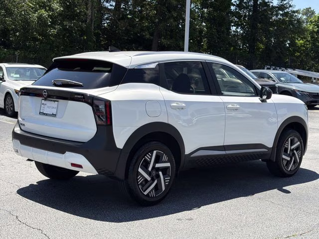 2026 Aspen White Tricoat Nissan Kicks SV FWD SUV