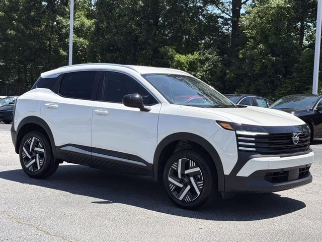 2026 Aspen White Tricoat Nissan Kicks SV FWD SUV