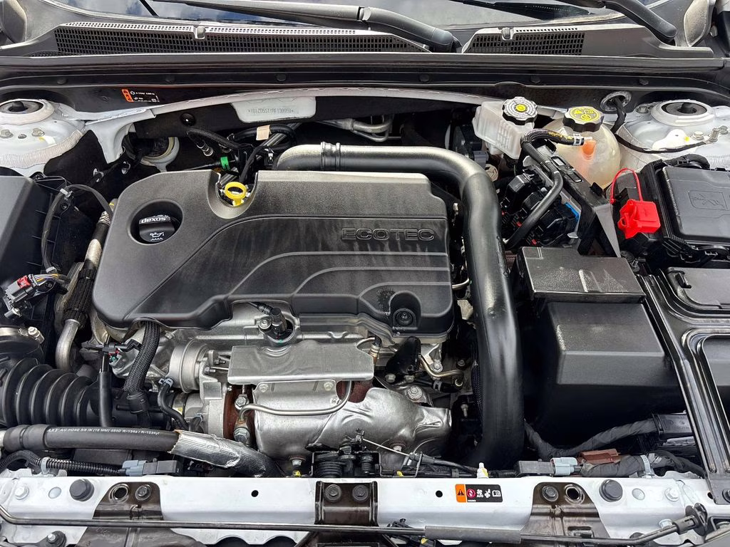 2024 Summit White Chevrolet Malibu LT FWD Sedan