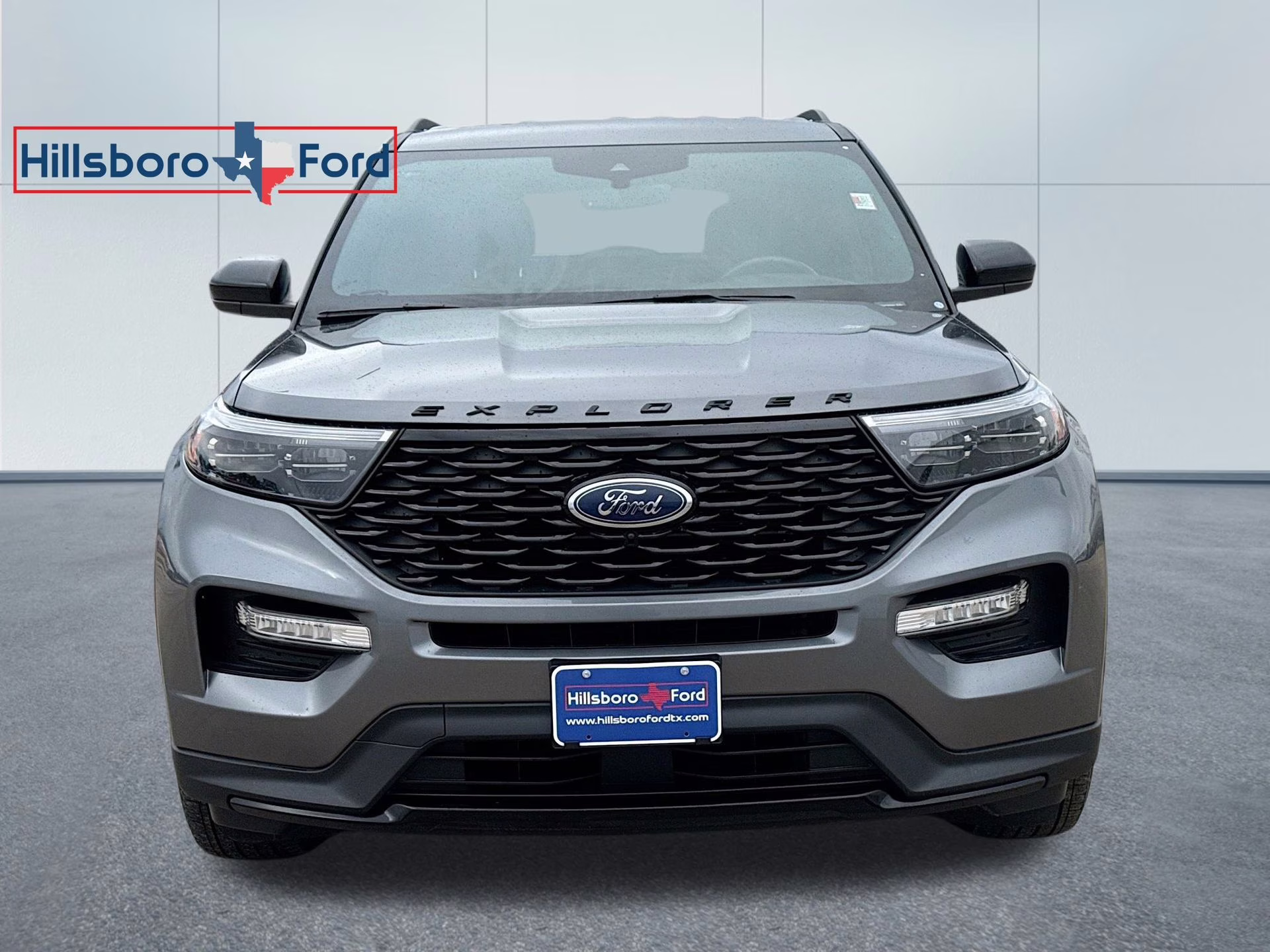 2023 Carbonized Gray Metallic Ford Explorer ST-Line RWD SUV
