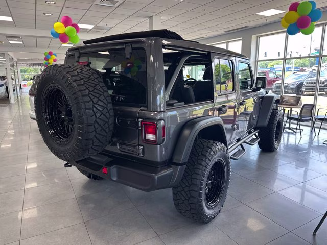 2026 Granite Crystal Metallic Clearcoat Jeep Wrangler Willys 4X4 Convertible