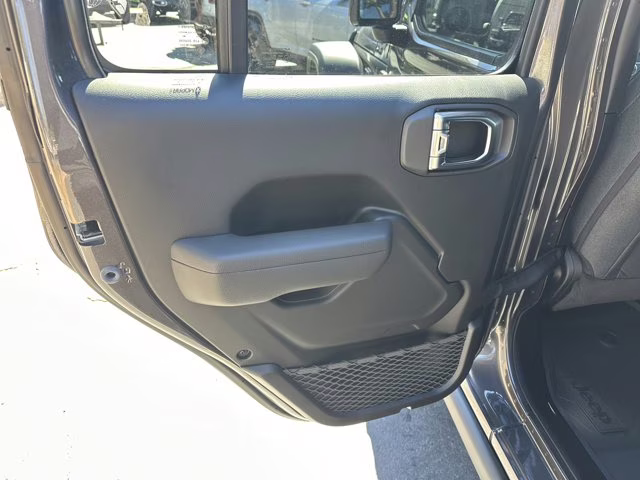 2026 Granite Crystal Metallic Clearcoat Jeep Wrangler Willys 4X4 Convertible