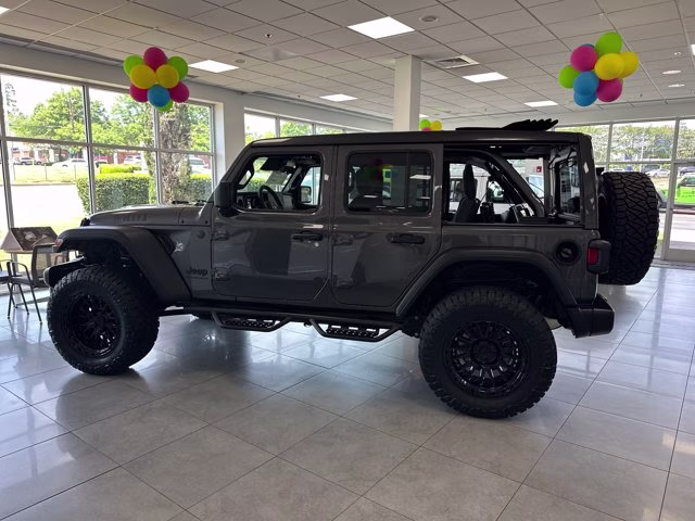 2026 Granite Crystal Metallic Clearcoat Jeep Wrangler Willys 4X4 Convertible