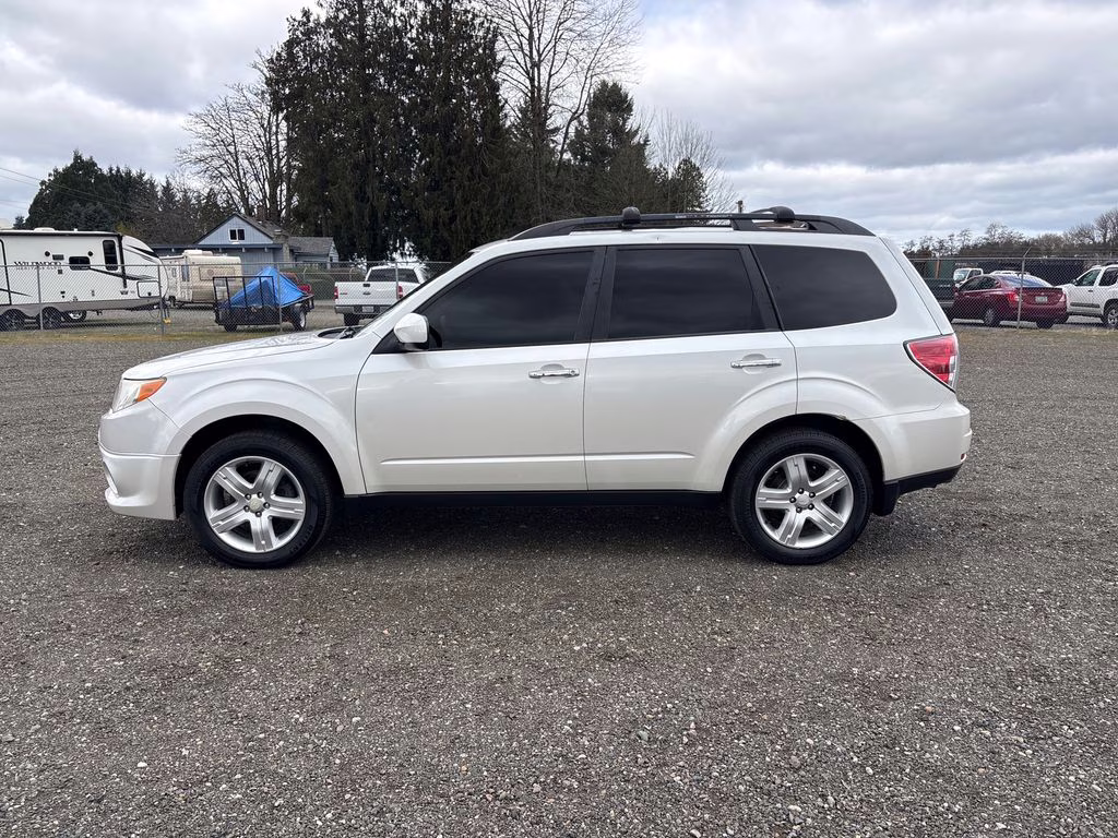 2009 Satin White Pearl Subaru Forester 2.5X AWD SUV