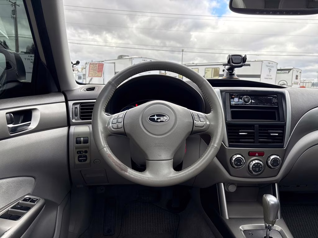 2009 Satin White Pearl Subaru Forester 2.5X AWD SUV