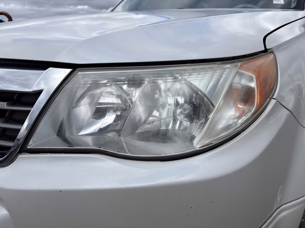 2009 Satin White Pearl Subaru Forester 2.5X AWD SUV