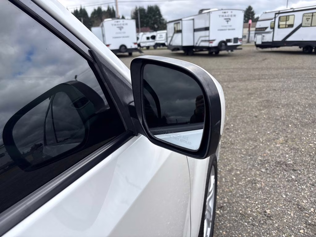 2009 Satin White Pearl Subaru Forester 2.5X AWD SUV
