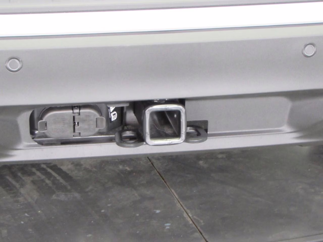 2026 Space Silver Ford Explorer Active 4X4 SUV