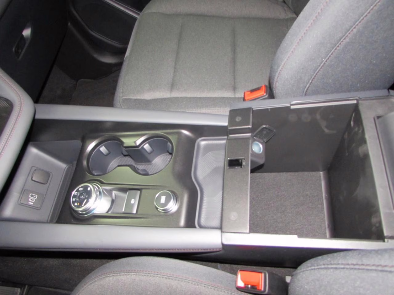 2026 Space Silver Ford Explorer Active 4X4 SUV