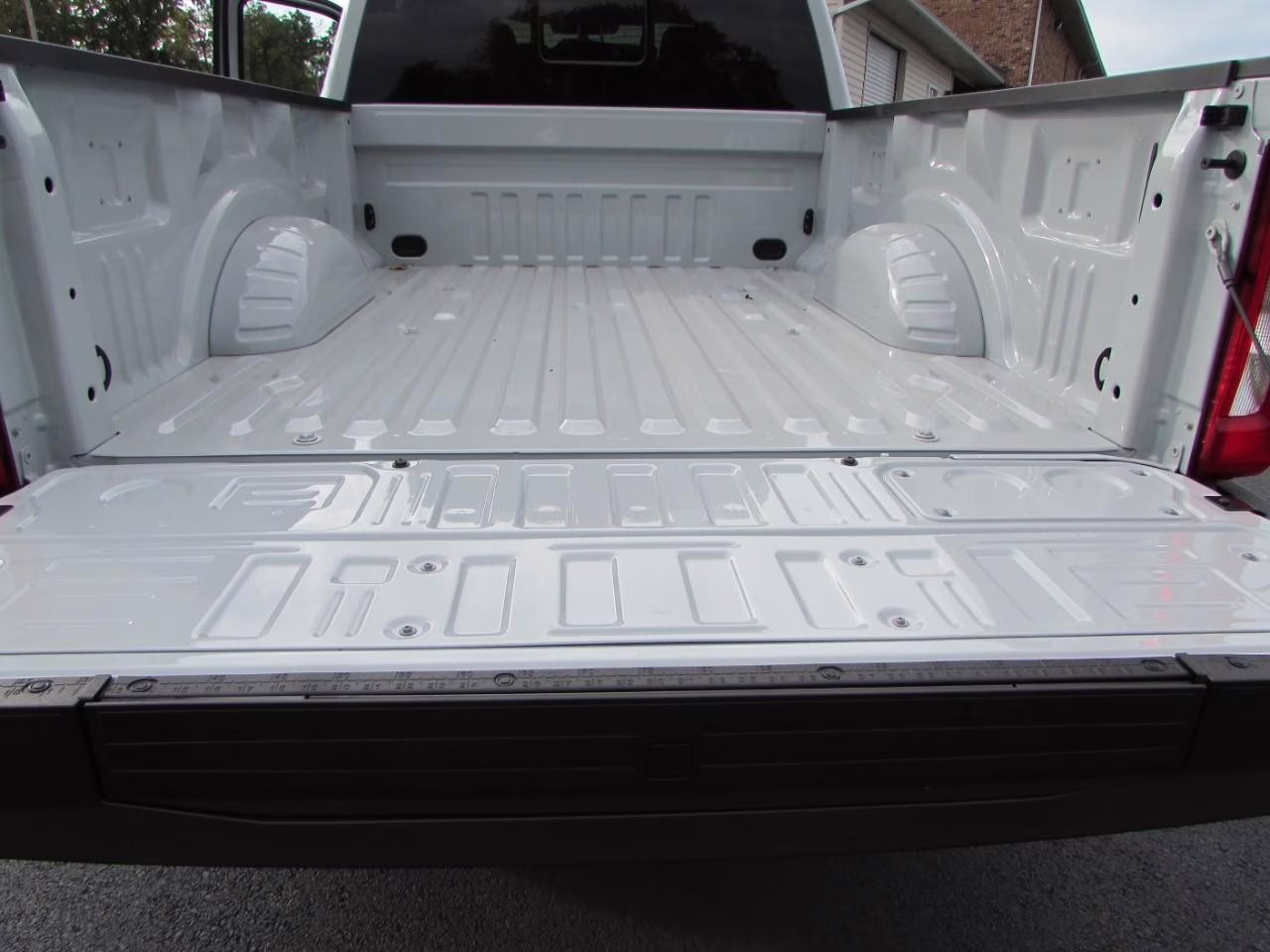 2026 Avalanche Ford Super Duty F-250 SRW XL 4X4 Truck