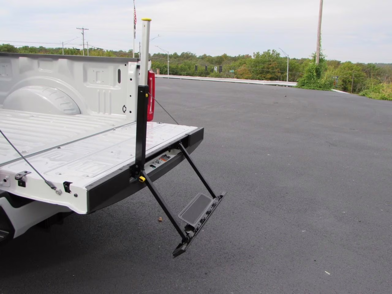 2026 Avalanche Ford Super Duty F-250 SRW XL 4X4 Truck