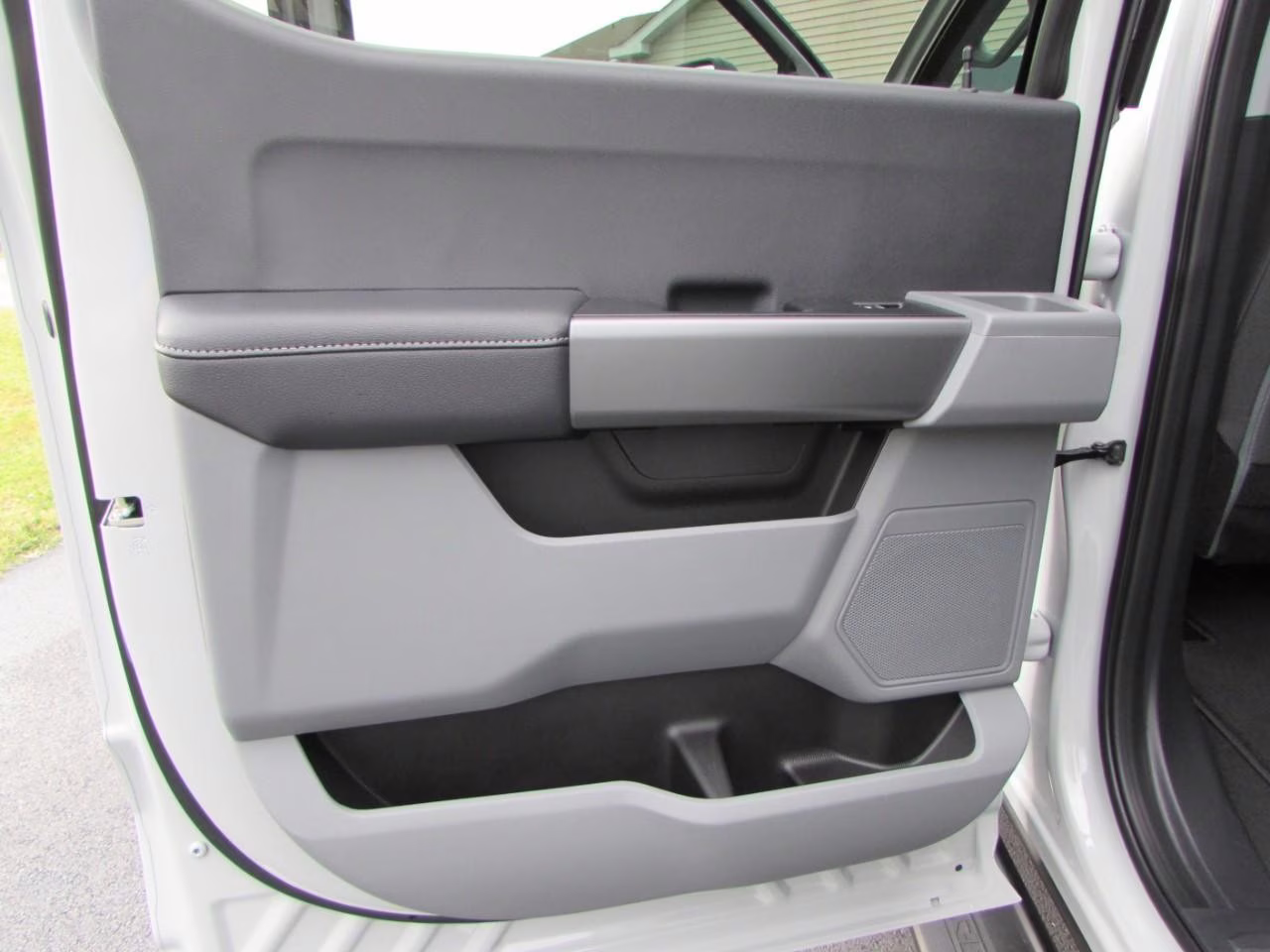 2026 Avalanche Ford Super Duty F-250 SRW XL 4X4 Truck