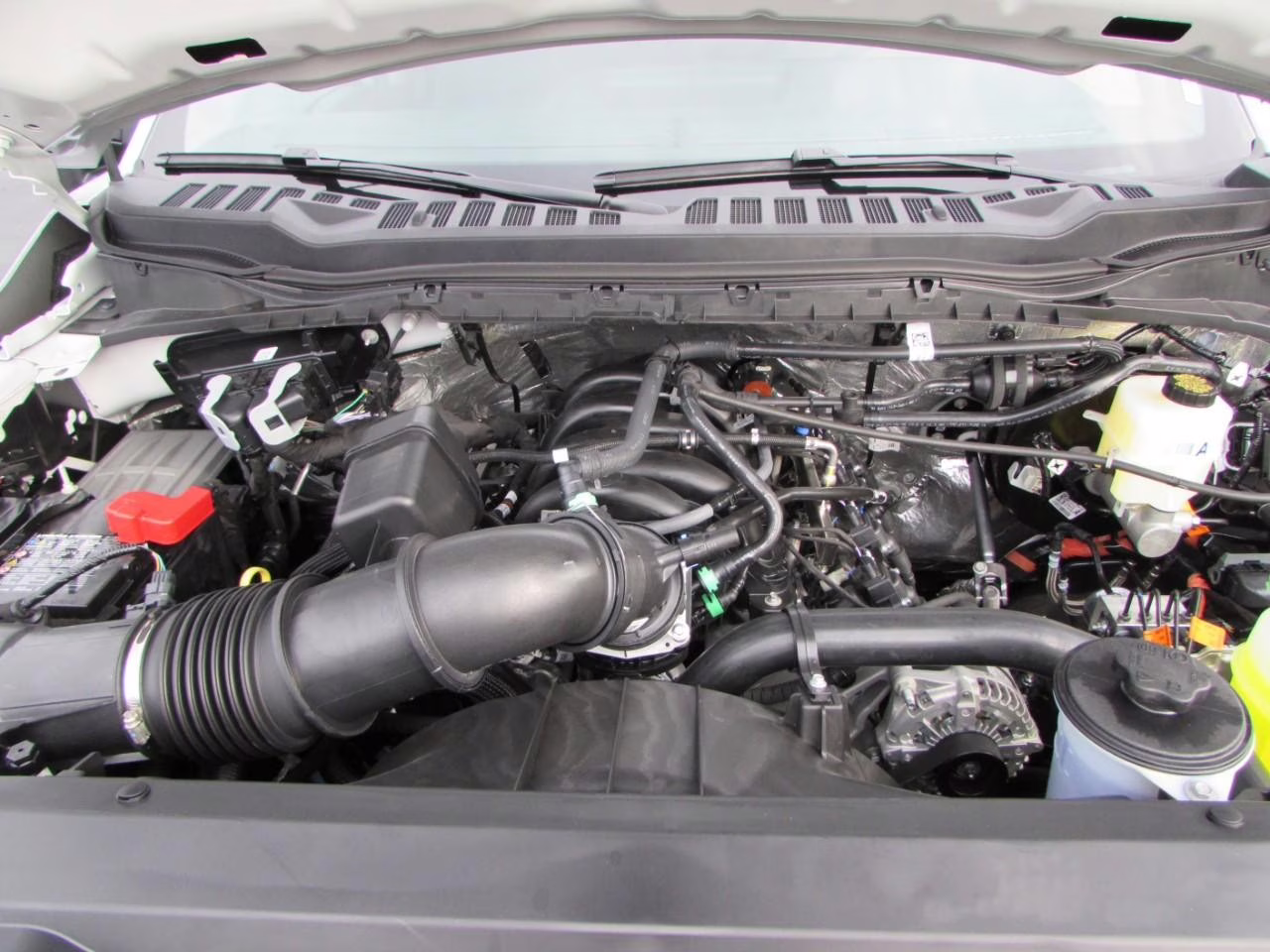 2026 Avalanche Ford Super Duty F-250 SRW XL 4X4 Truck