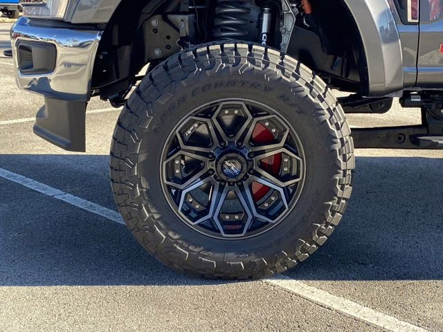 2026 Carbonized Gray Metallic Ford Super Duty F-250 SRW Deadwood Lift 4X4 Truck