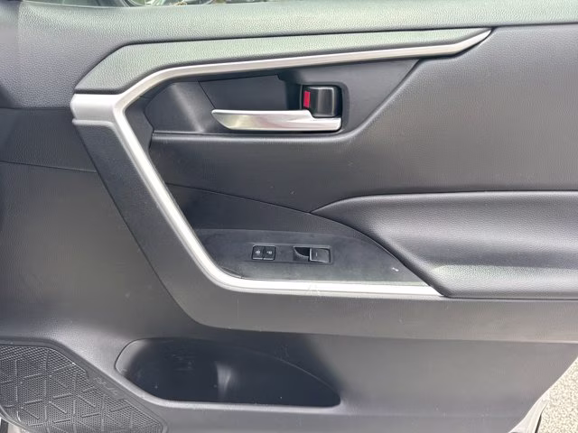 2023 Ice Toyota RAV4 XLE FWD SUV