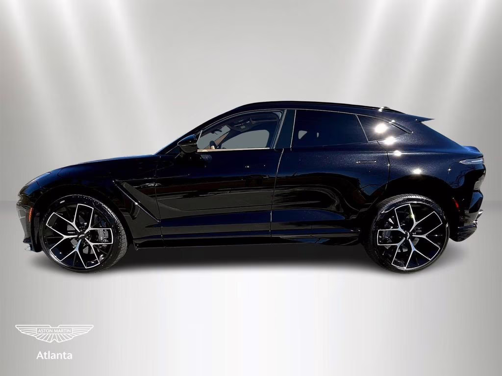 2026 Aston Martin DBX 707 - Photo 14