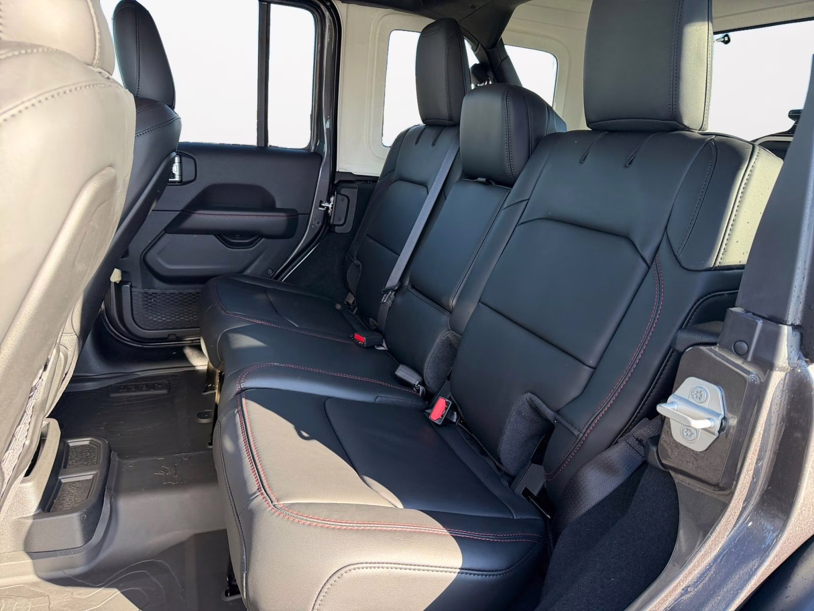 2026 Granite Crystal Metallic Clearcoat Jeep Wrangler Rubicon 4X4 SUV